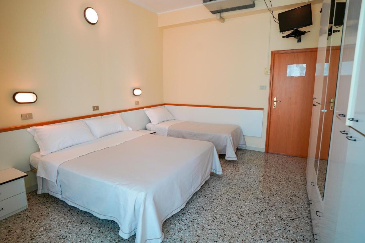 Hotel Mondial 리미니 외부 사진