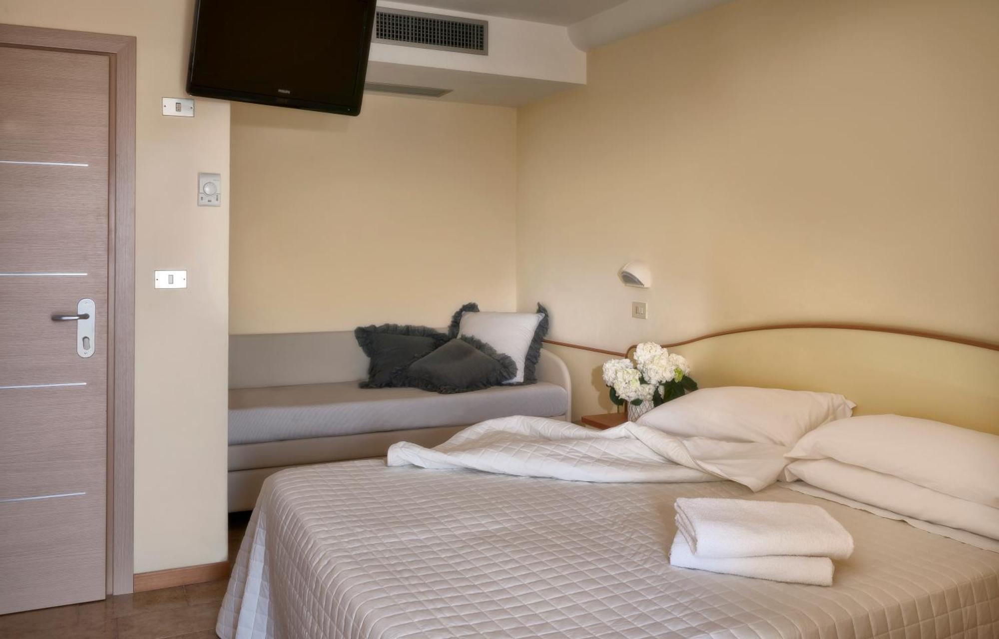 Hotel Mondial 리미니 외부 사진